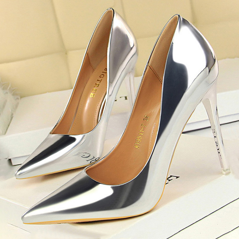 Shoe Tree - BIGTREE Schoenen Vrouw Pompen Lakleer Hoge